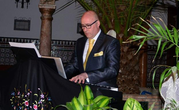 Antonio Pareja crea el himno de la Casa de Jaén en Málaga