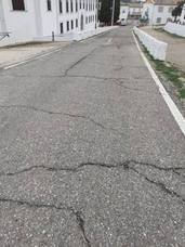 Quejas por el mal estado del firme de la carretera que transita por el poblado del Santuario