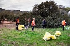 Un proyecto nacional permite la retirada de basura en la sierra