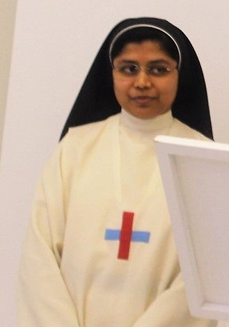 Este lunes se presenta el cartel de Romería obra de la monja trinitaria de origen hindú Sor Ana María
