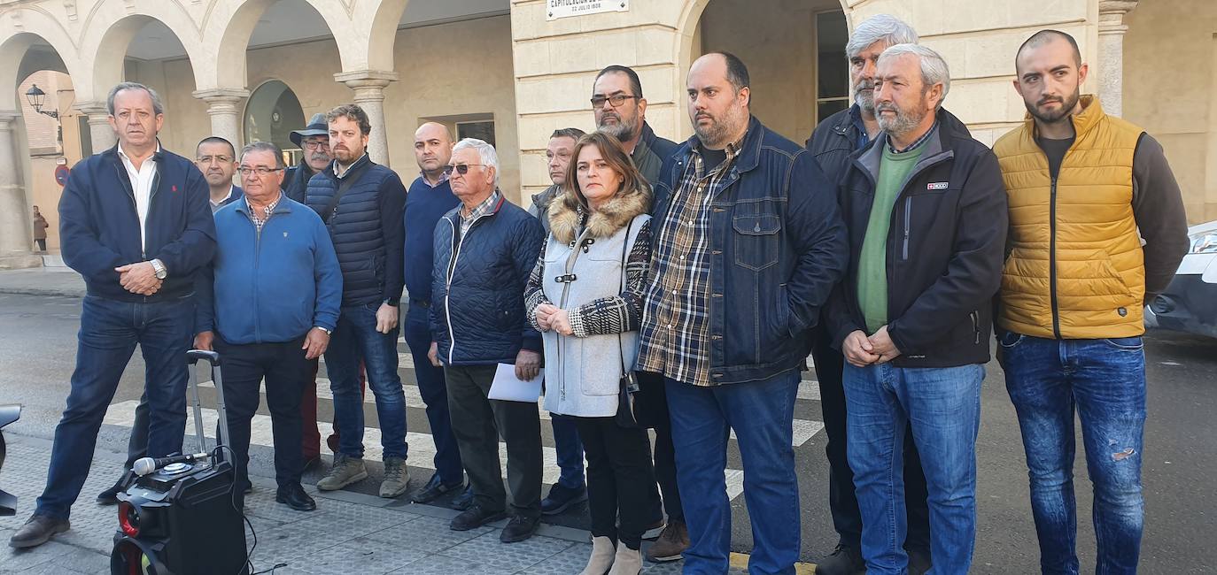 Andújar destaca la gran importancia que posee el olivar en la provincia por la riqueza y el freno a la desertización