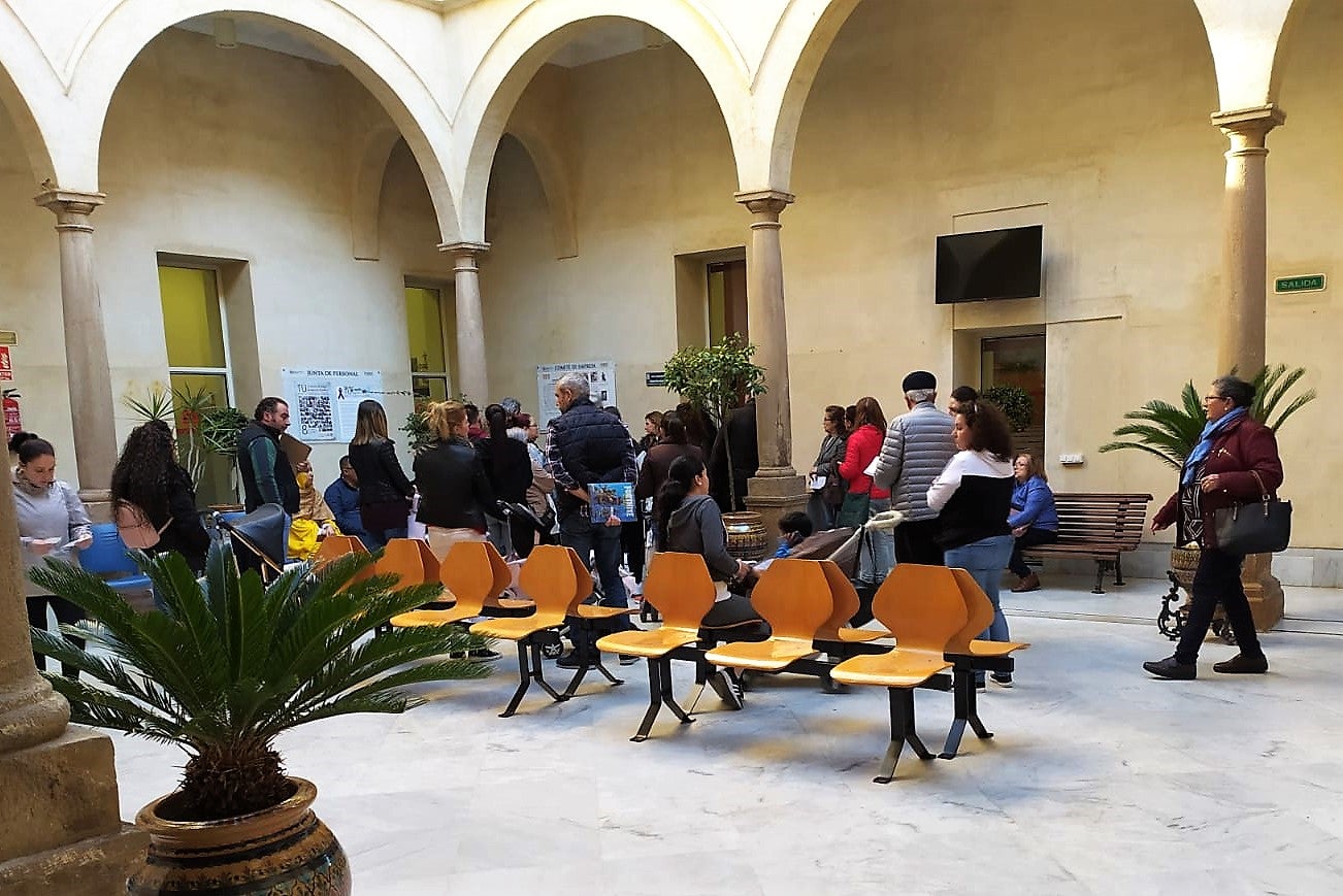 Andalucía Por Sí critica el mal funcionamiento del sistema de atención a la ciudadanía