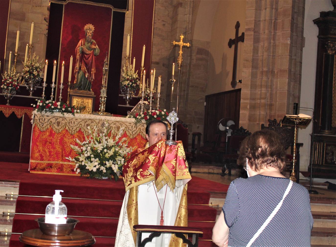 San Bartolomé afianza este año el culto por su barriada con cultos y actos más solemnes, pese al virus
