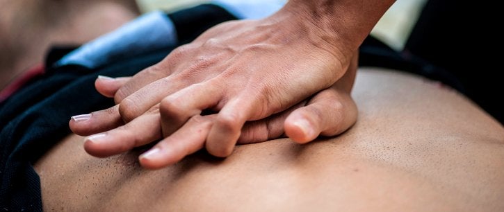 Policía Local, Bomberos y Emergencias recuperan de una parada cardíaca a un hombre de 68 años en Andújar