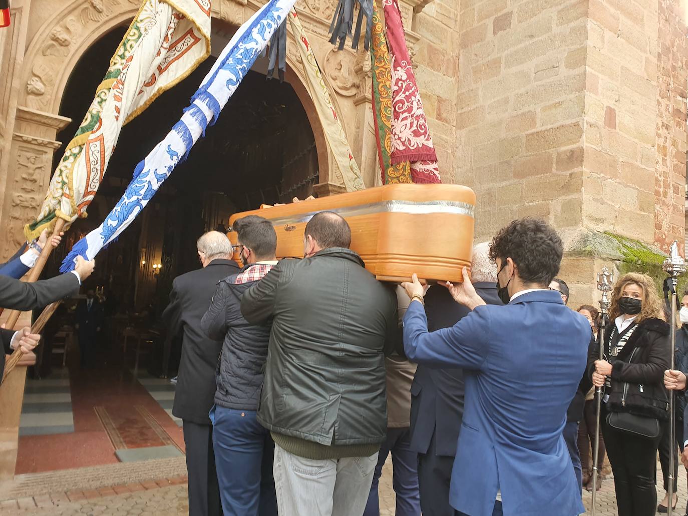 El padre Pascual Villegas ya se encuentra al lado de la Virgen de la Cabeza