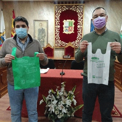 El Ayuntamiento de Marmolejo presenta la campaña verde de apoyo al comercio local