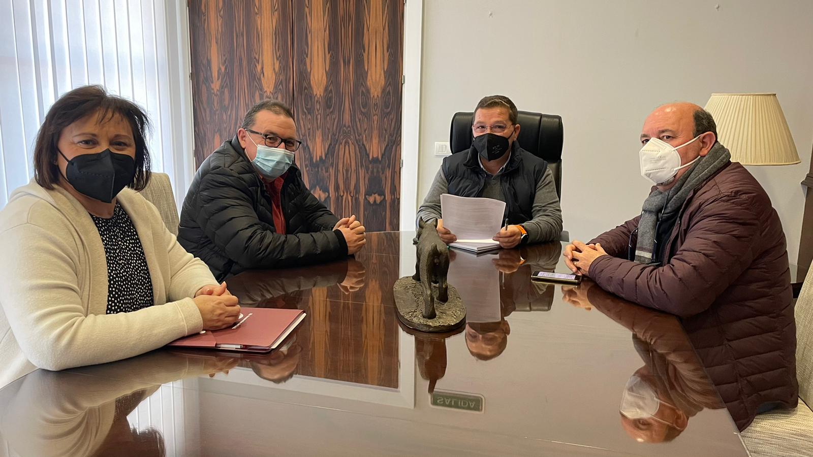 UGT pide la complicidad del Ayuntamiento para solicitar que se vacunen ya las empleadas de las ayudas a domicilio