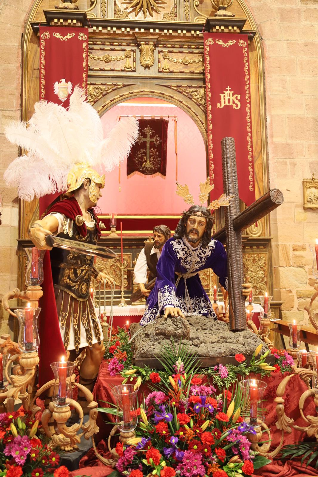 La ciudad inicia la Semana Santa con sensaciones contrapuestas