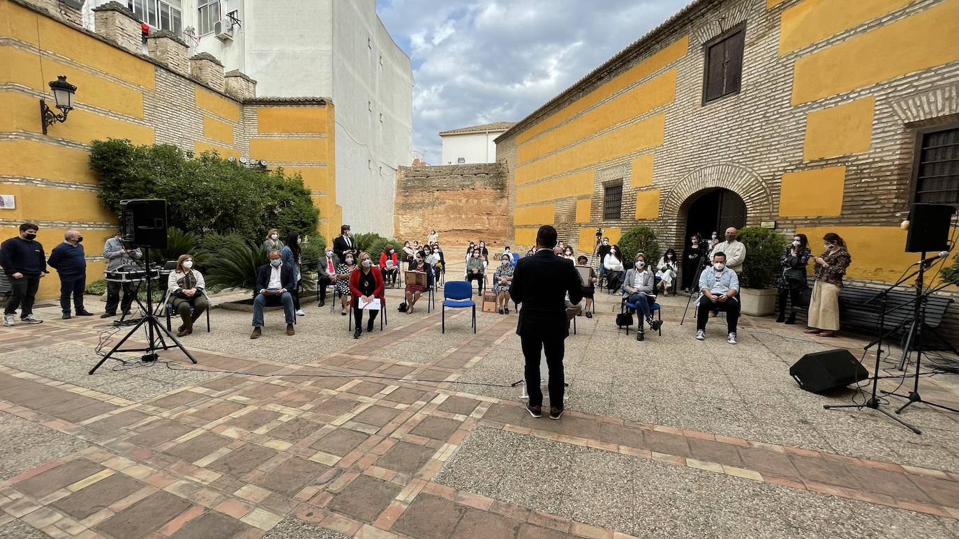 El Ayuntamiento de Andújar conmemora el Día del Pueblo Gitano con un acto institucional y la puesta en marcha de una exposición fotográfica