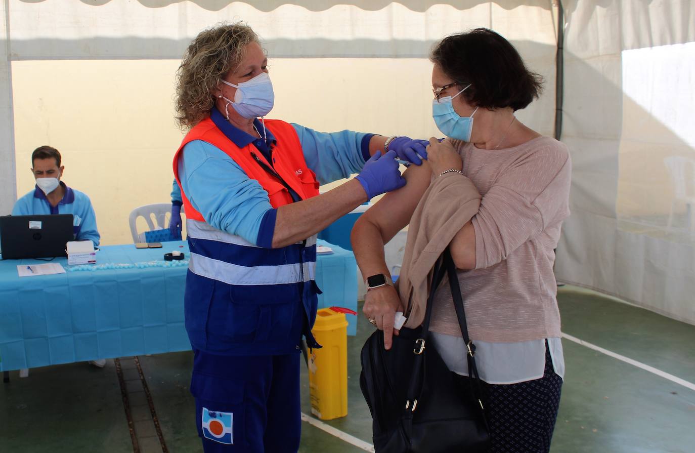 El municipio contiene hoy viernes la subida de contagios en el día que entra en nivel 3 de alerta