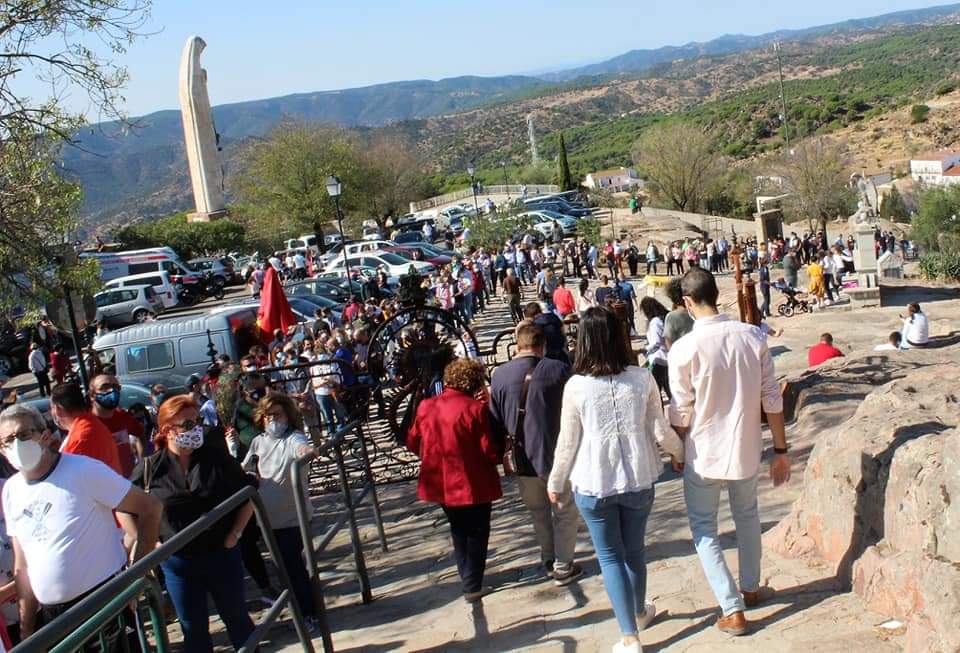 El alcalde de Andújar pide la colaboración de la provincia para evitar traslados al Santuario