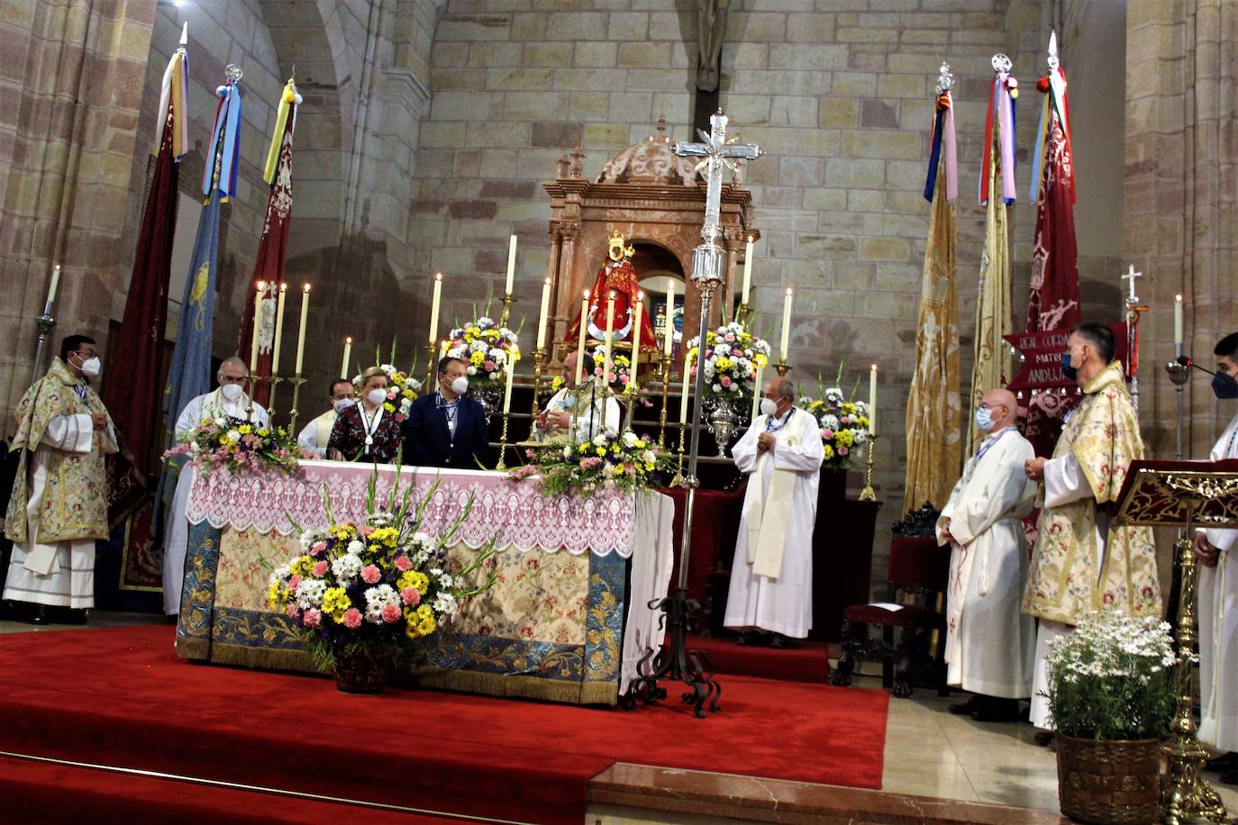 Los hermanos mayores de la Matriz serán los encargados de transportar las plegarias de los devotos de María Santísima de la Cabeza