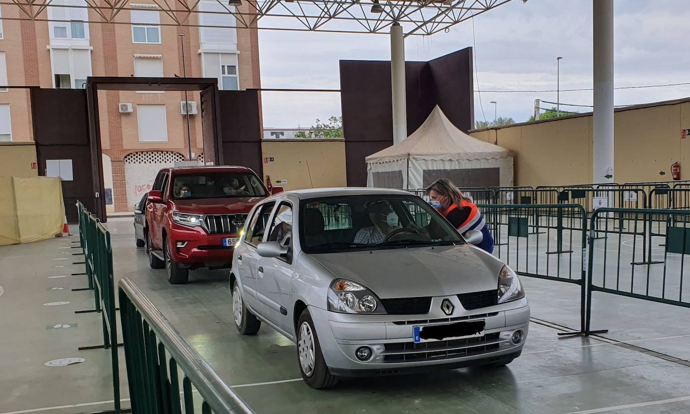 La incidencia del virus baja el doble en dos semanas pero se mantienen los hospitalizados
