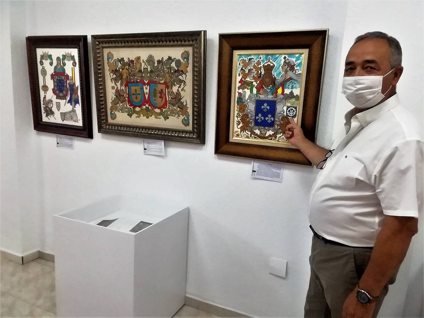 Una exposición muestra los entresijos de la heráldica, una disciplina milenaria