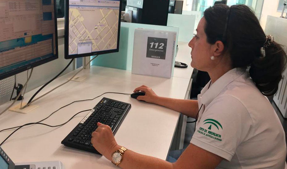 Dos menores y cuatro adultos heridos al salirse una furgoneta en el punto kilométrico 321 de la N-IV a la altura de Andújar