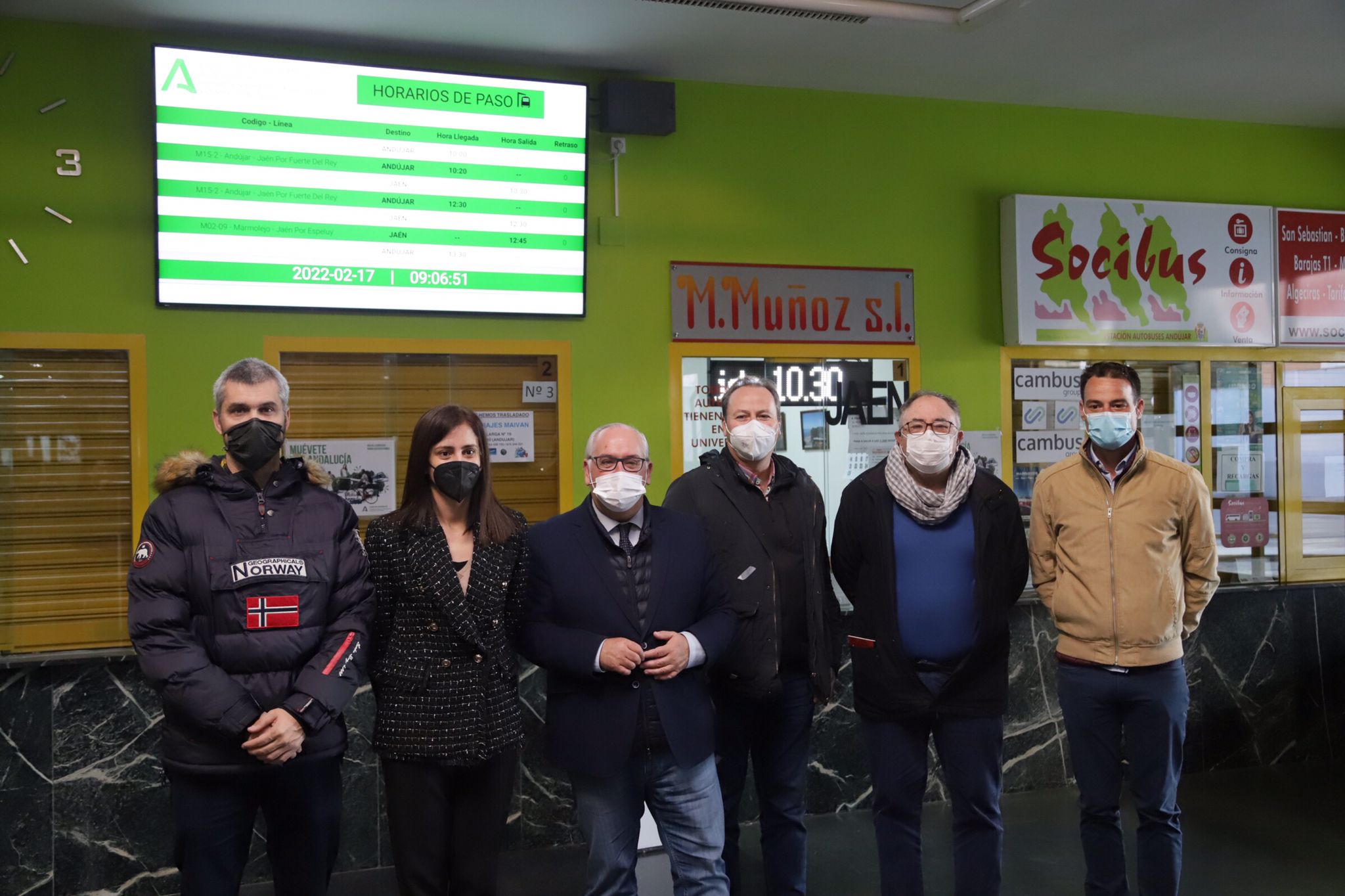 La estación de autobuses de Andújar ya dispone de pantallas informativas