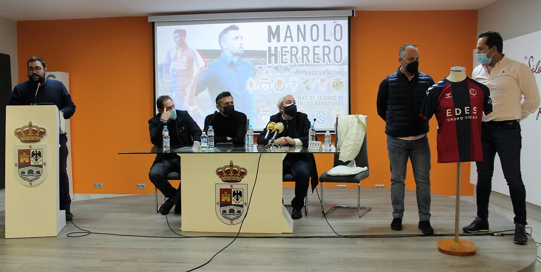 Una conferencia de Manuel Herrero supone el inicio de los actos del centenario del Iliturgi