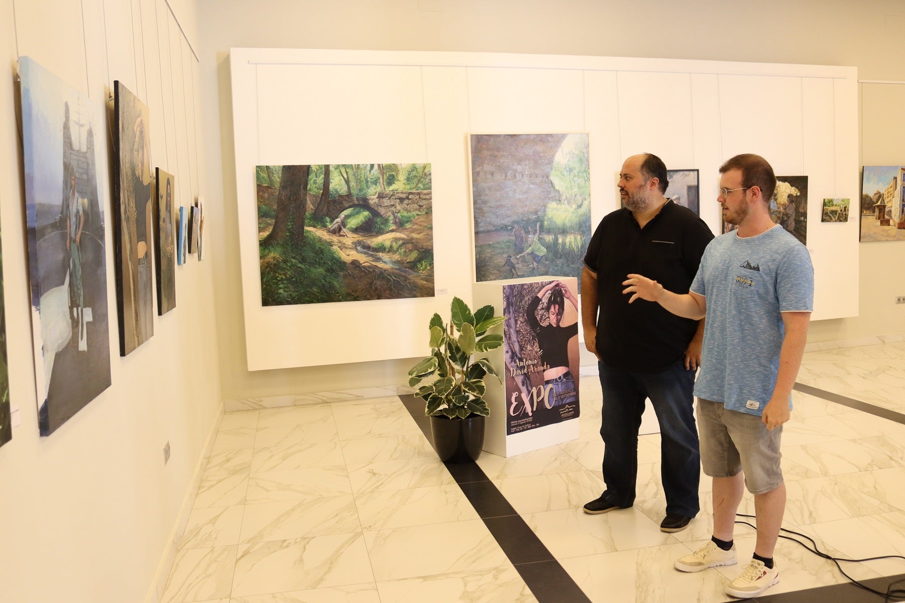 El artista andujareño Antonio David Aranda expone su obra en la Casa Municipal de Cultura