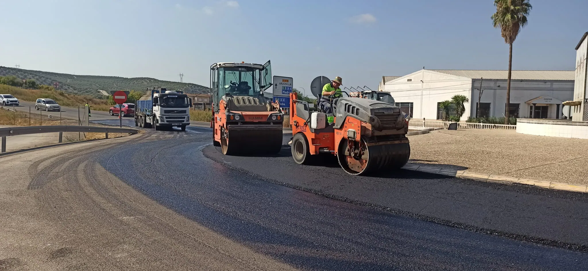 La Consejería de Fomento repara la carretera A-6176 para hacer más segura la conexión con la A-4