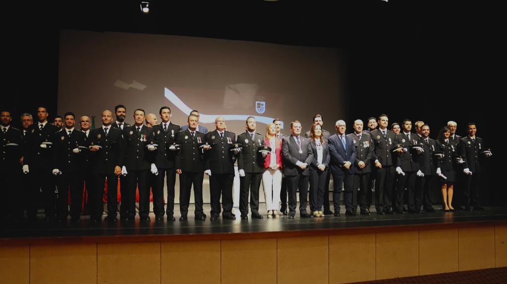 El Ayuntamiento de Andújar condecora a 12 miembros del Cuerpo de Policía Local
