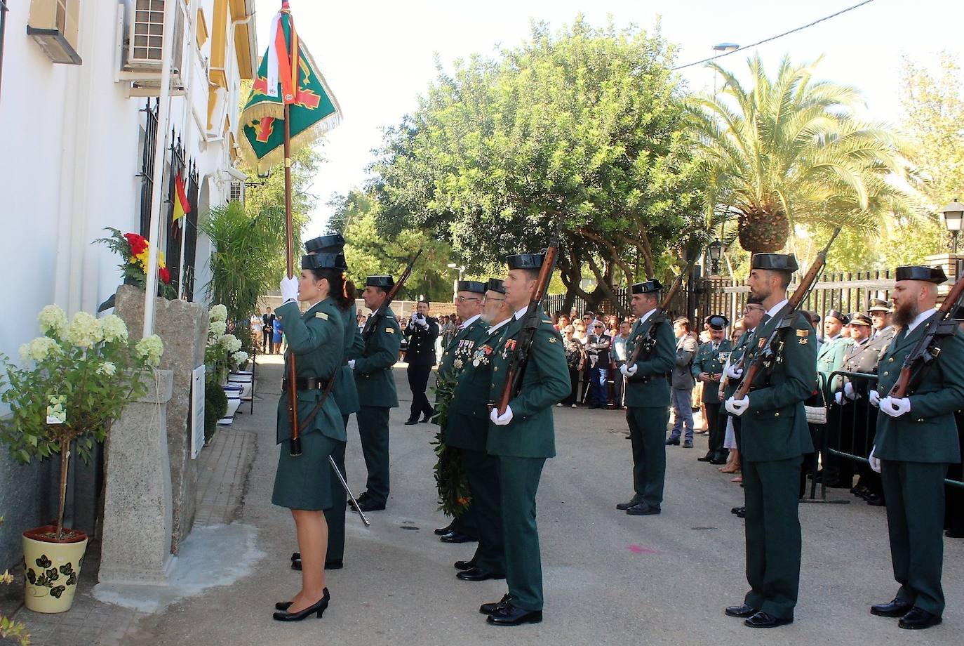 El homenaje al suboficial mayor Juan Lara Aguayo centran los actos del Día de España y de la Guardia Civil en Andújar