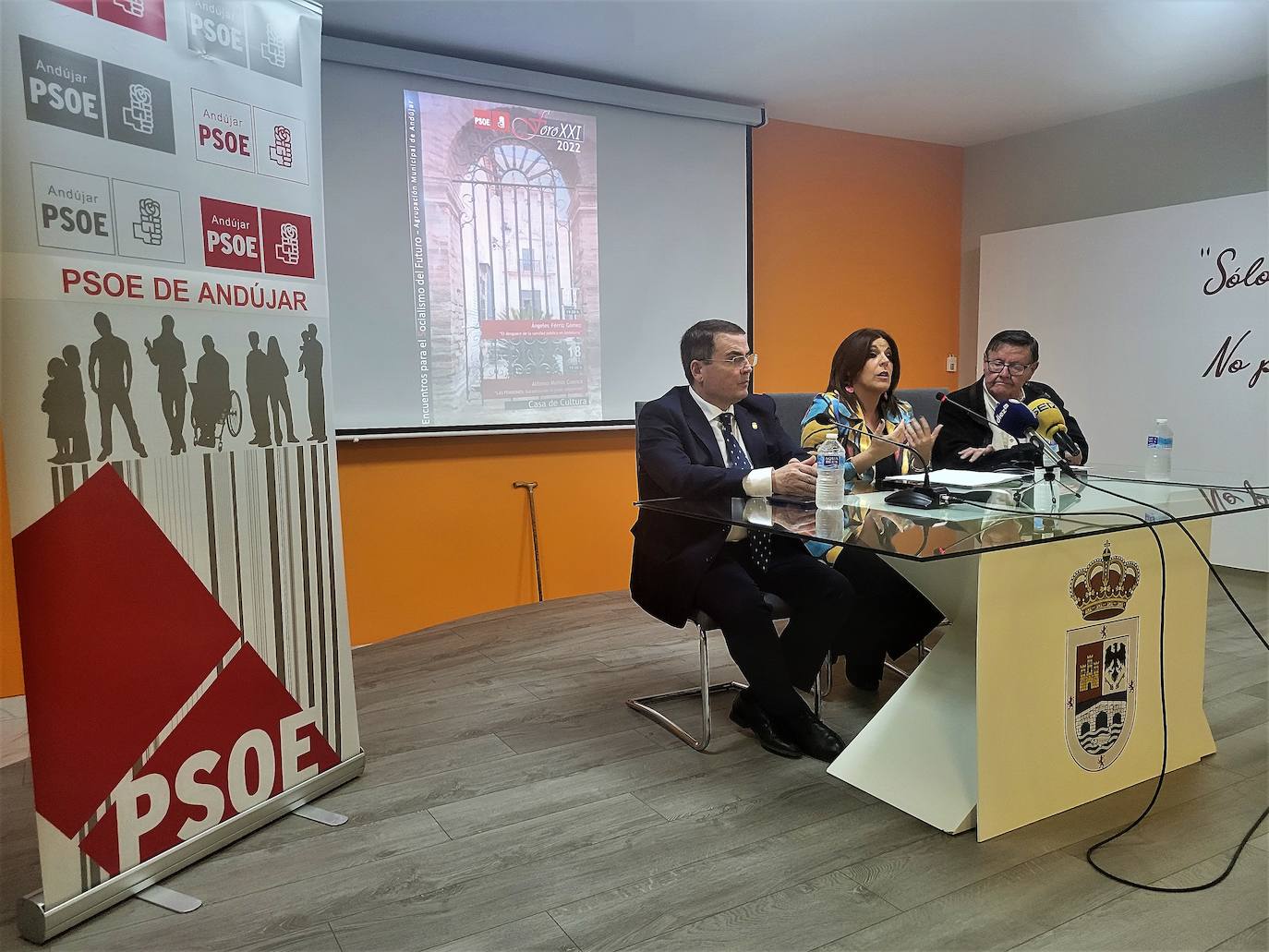 El PSOE avisa del desmantamiento y deterioro de la sanidad pública