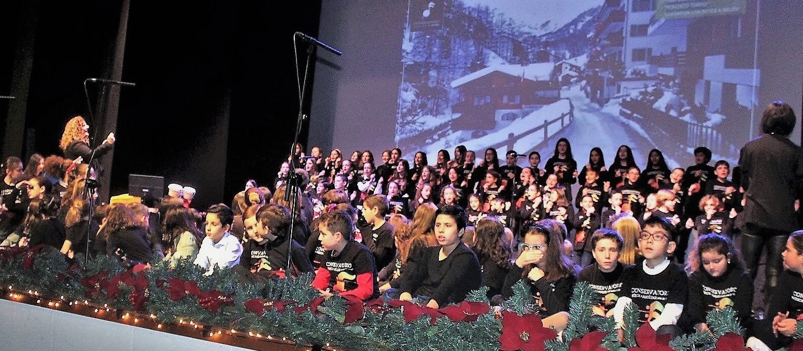 El Conservatorio Elemental de Andújar impregna de espíritu reivindicativo su concierto navideño