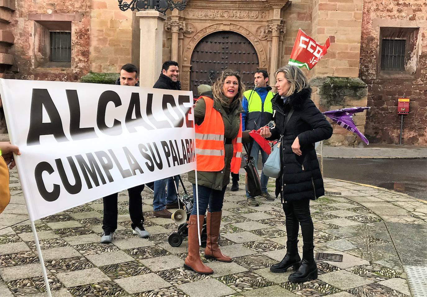 Empleados municipales quieren una solución a sus jornadas especiales