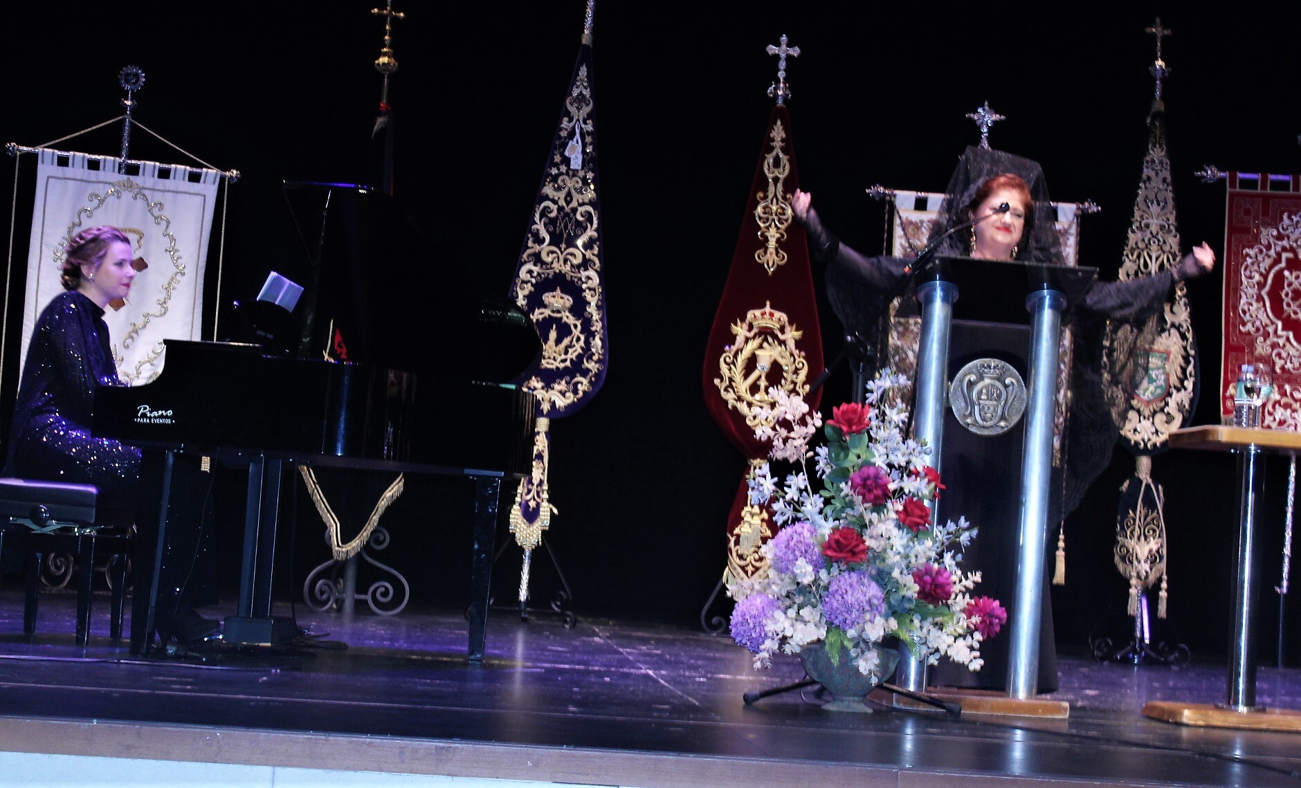 Mercedes Fernández remueve el sentir cristiano con su pregón de Semana Santa