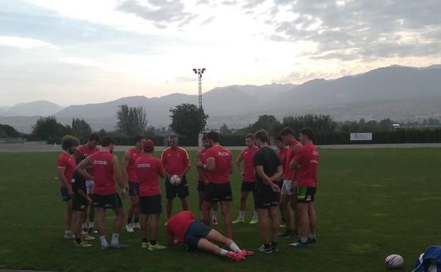 La selección nacional de Rugby 7 se entrena en la Ciudad Deportiva de la Diputación de Granada