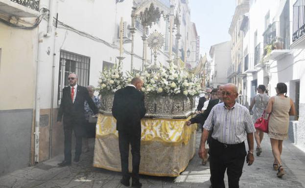 La Policía Nacional recupera el cáliz de plata robado en la Iglesia Mayor de Baza