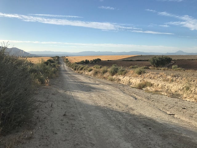Baza despide esta tarde al vecino fallecido al volcar su tractor