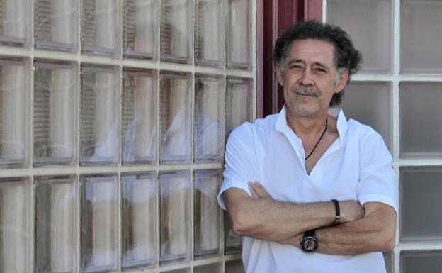 Pedro Enríquez, ganador del I Premio Internacional de Poesía Ciudad de Baza