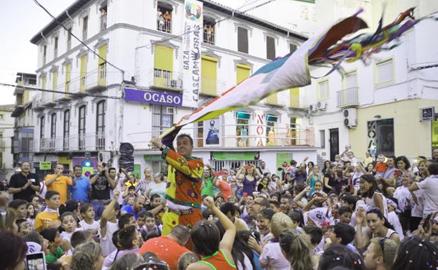 El Cascamorras Infantil se celebra mañana como una fiesta limpia y divertida para los más pequeños