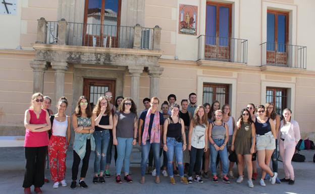 Estudiantes del Lycée Jean Rostand de Caen visitan Benamaurel