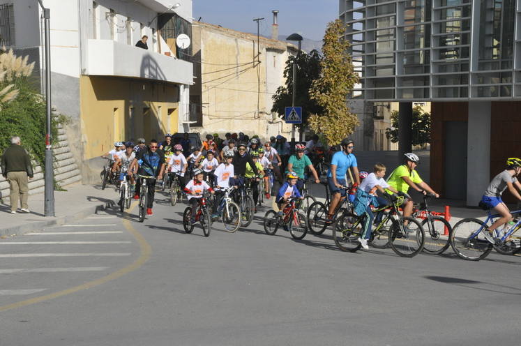 Baza celebra el día de la Bicicleta