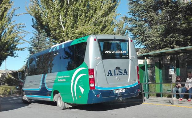 El ayuntamiento de Baza licita de nuevo el servicio de autobús urbano y dobla la subvención