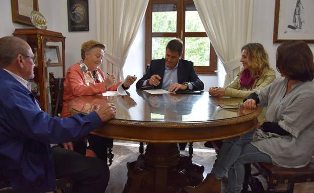 Junta y Ayuntamiento garantizan la continuidad del Centro Comarcal de Adicciones de Baza