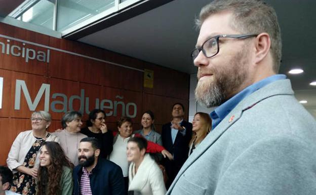 IU, satisfecha por el nombramiento de la Biblioteca Municipal José Becerril