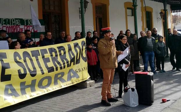 La Asociación de Amigos del Ferrocarril reclama una partida al Gobierno central para la vuelta del tren a Baza