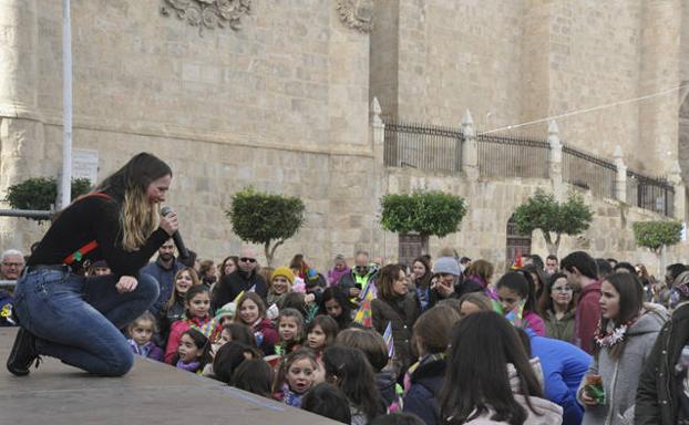 En Baza los niños despidieron el año 12 horas antes