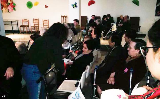 La Cofradía de la Esperanza sigue el camino solidario de José Grimas