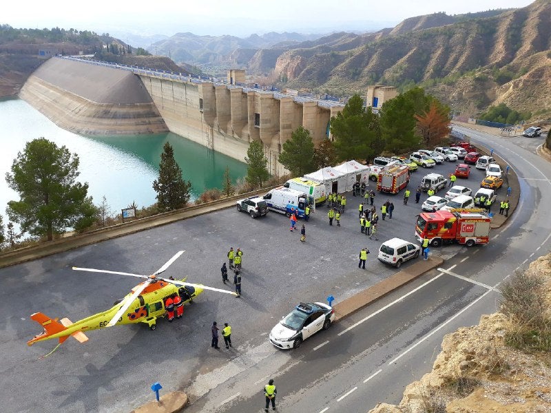 Simulacro de incendio en la central hidroeléctrica del Negratín