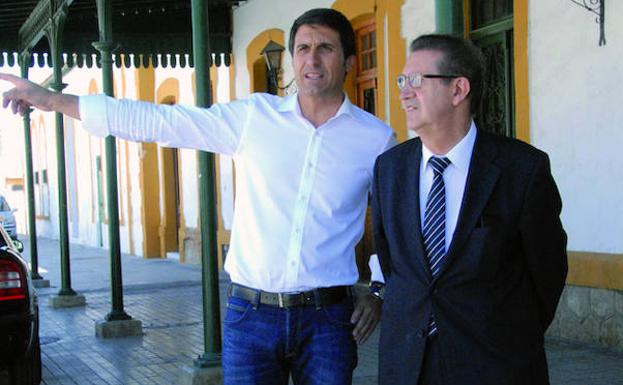 El alcalde reivindica el ramal ferroviario de Baza en las jornadas organizadas por FERRMED