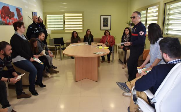Simulacro de incendio en el centro de Faisem Baza