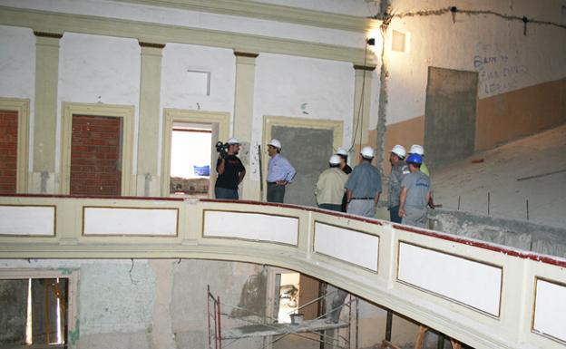 Adjudicadas las obras de rehabilitación del teatro Dengra
