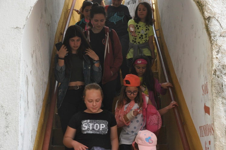 2.300 niños de primaria y E.S.O asistente en Baza a una exhibición de la Policía Nacional