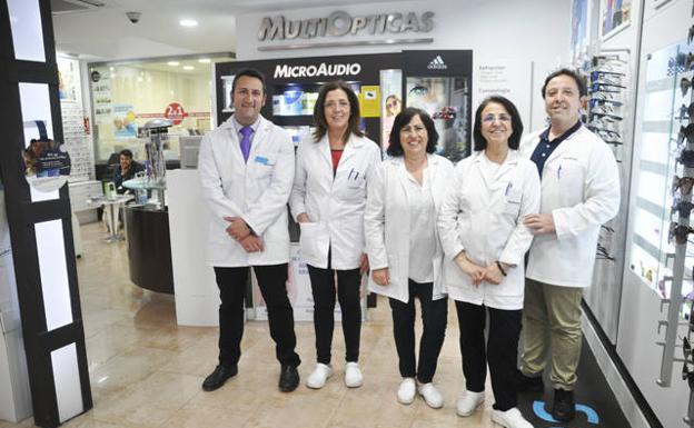 En Multiópticas Baza llevamos 35 años al servicio de nuestros clientes