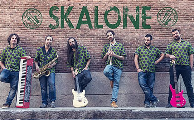 El Jazz Te Digo Festival llena de buena música la Plaza Mayor de Baza con 6 agrupaciones de jazz
