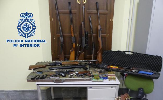 Detenido en Baza por participar en un tiroteo y tener doce armas y 600 cartuchos